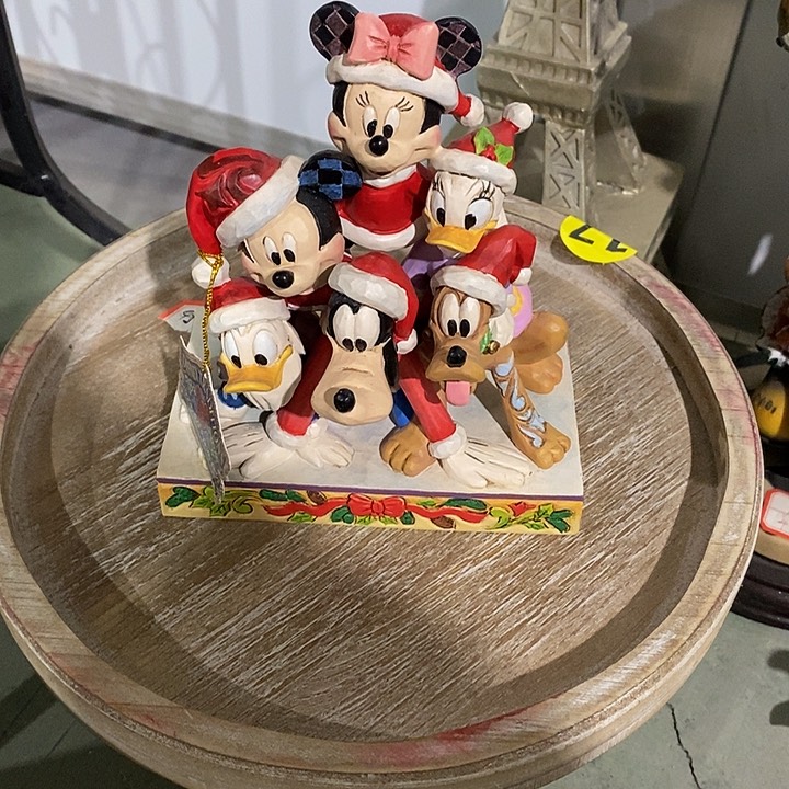 树脂制品唐老鸭米奇