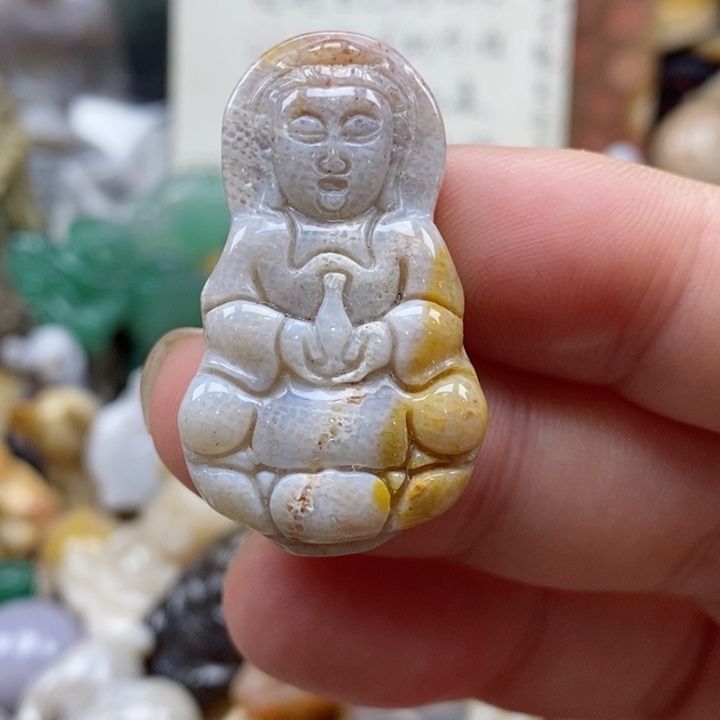 硅化珊瑚（珊瑚玉）未镶嵌颈饰小吊坠