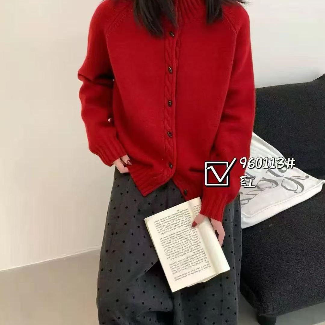 秋冬复古半高领单排扣针织开衫女宽松百搭保暖上衣