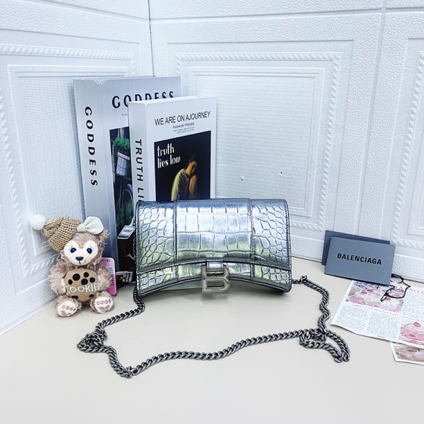 95新 Balenciaga/巴黎世家 银色沙漏woc单肩斜挎包