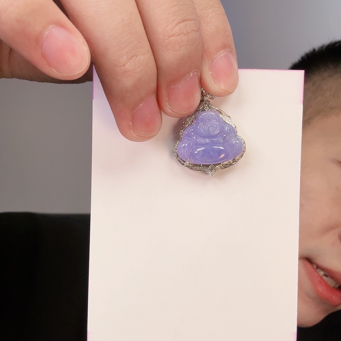 翡翠颈饰18K金镶嵌蛋****娘一件