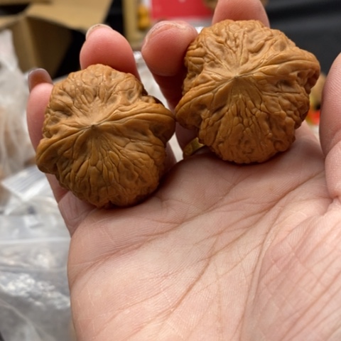 文玩核桃吊坠爱**桃铁锤