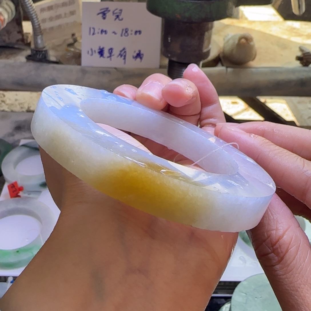 定制翡翠翡翠手镯未镶嵌翡翠手镯