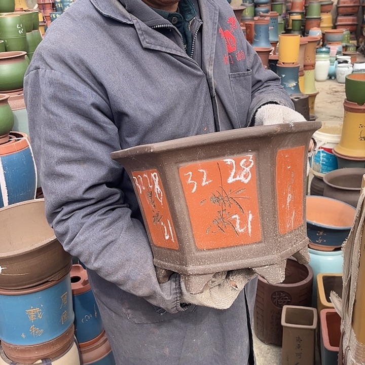 紫砂紫砂花盆和小