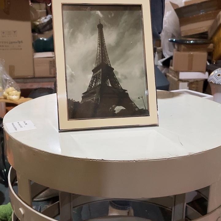 陶瓷花瓶，茶杯茶具。