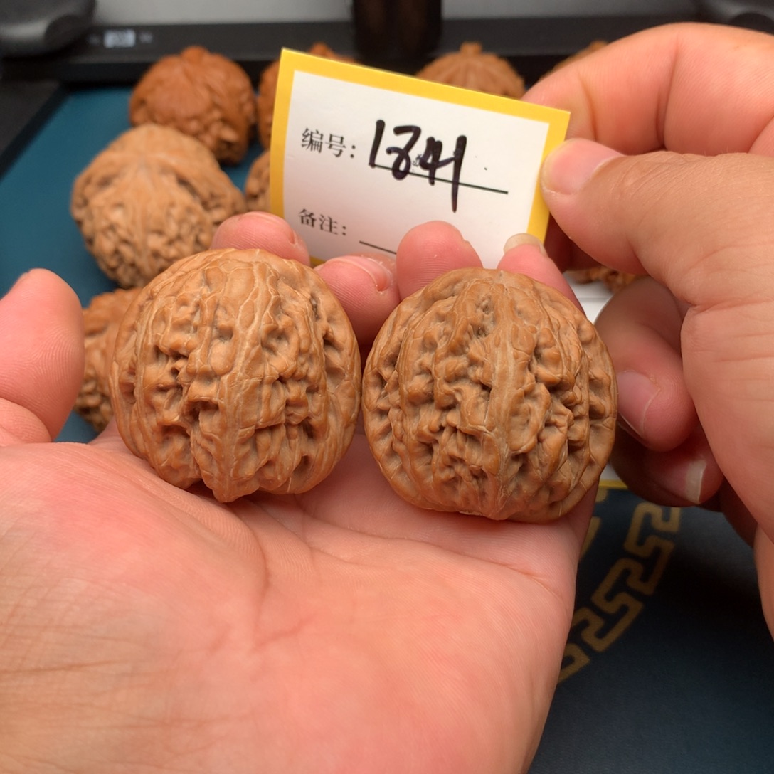 把件文玩核桃43全品红锦鲤1841