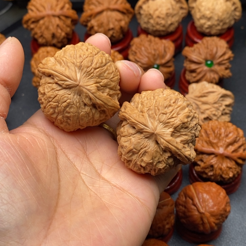 【闪购商品】文玩核桃把件C****8核桃