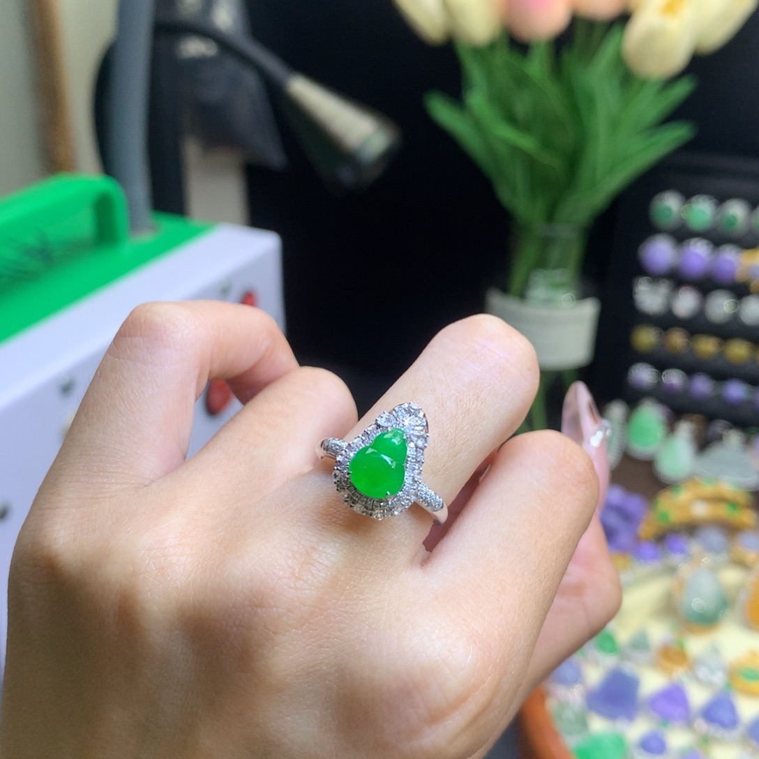 翡翠18K金镶嵌颈饰两用款