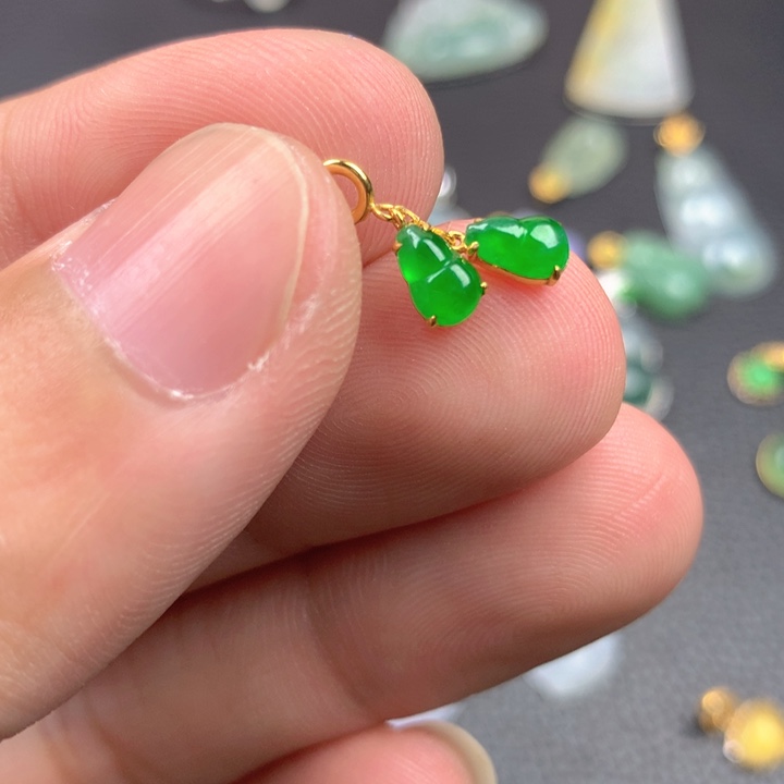 【闪购商品】翡翠18K金镶嵌颈饰翡翠