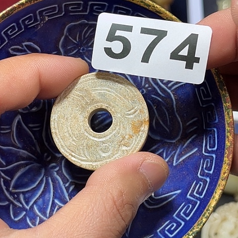 摆件瓷器是古代文化上比较流行化地