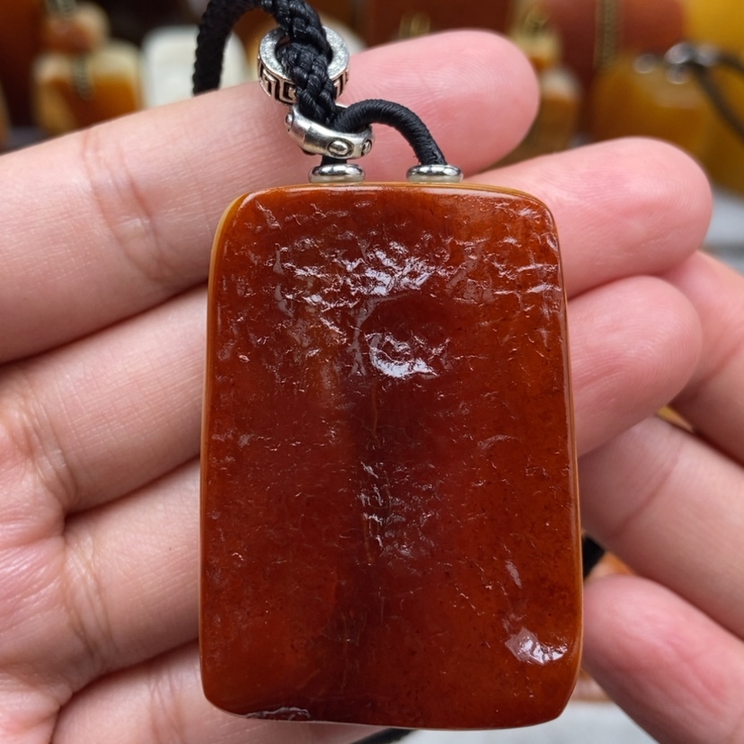 【闪购商品】未镶嵌吊坠(赠链)琥珀