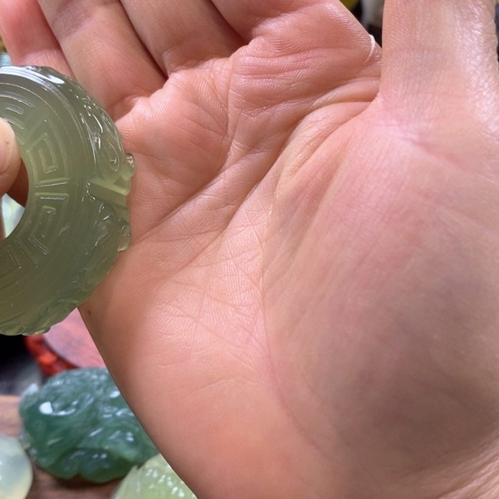 牛***民蛇纹石玉未镶嵌手把