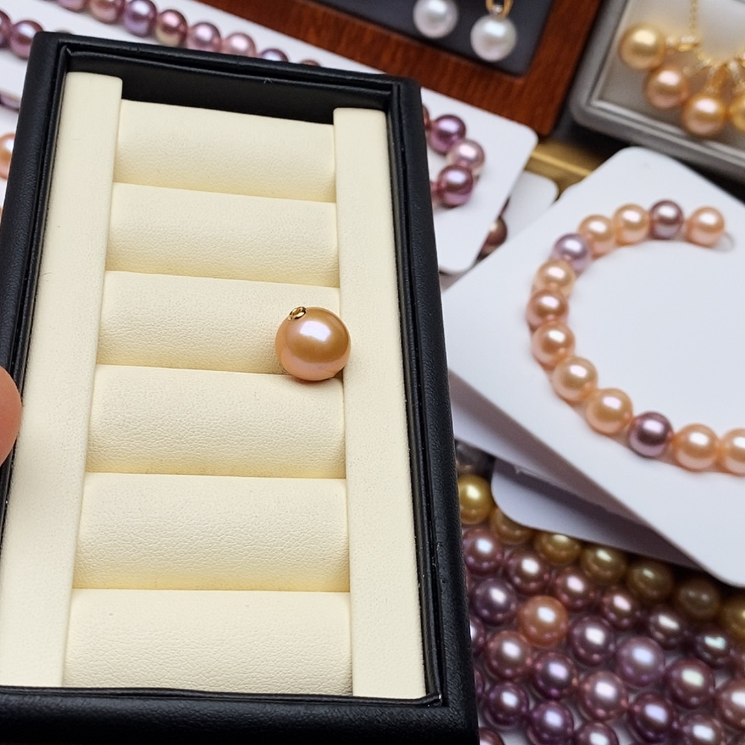 颈饰银S925镶嵌淡水珍珠