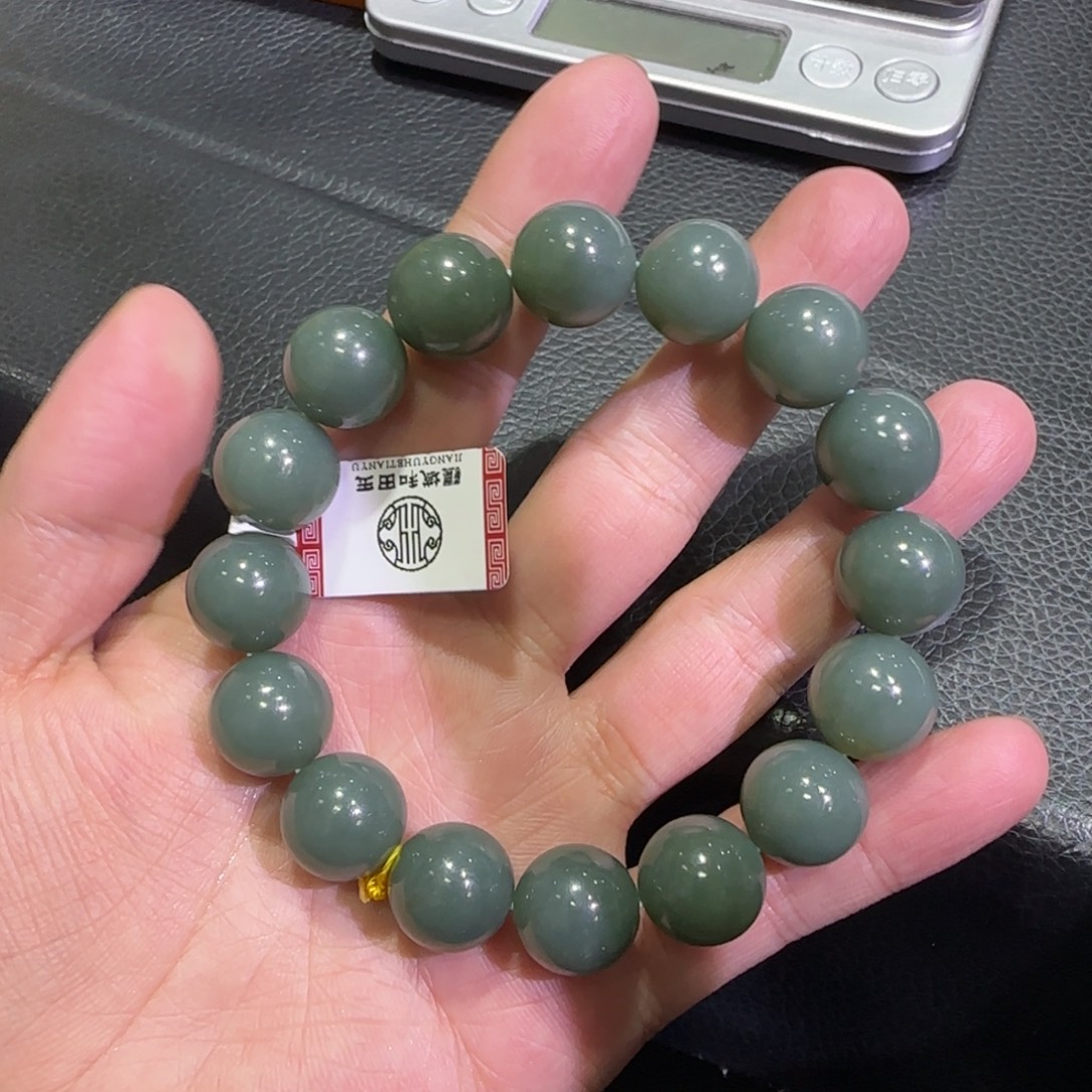 和田玉未镶嵌手串