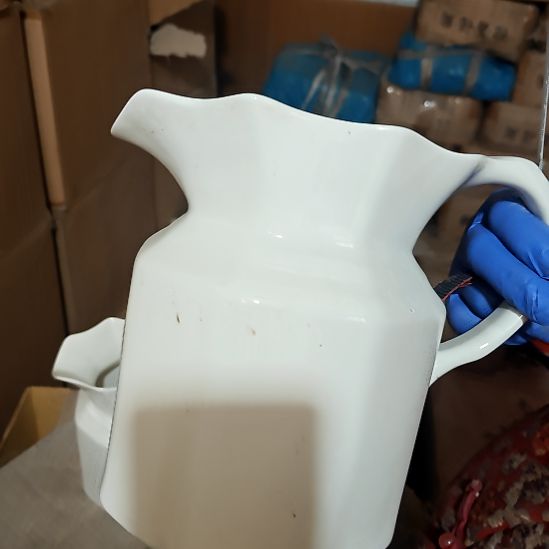 瓷片陶瓷盘子碗啥都有