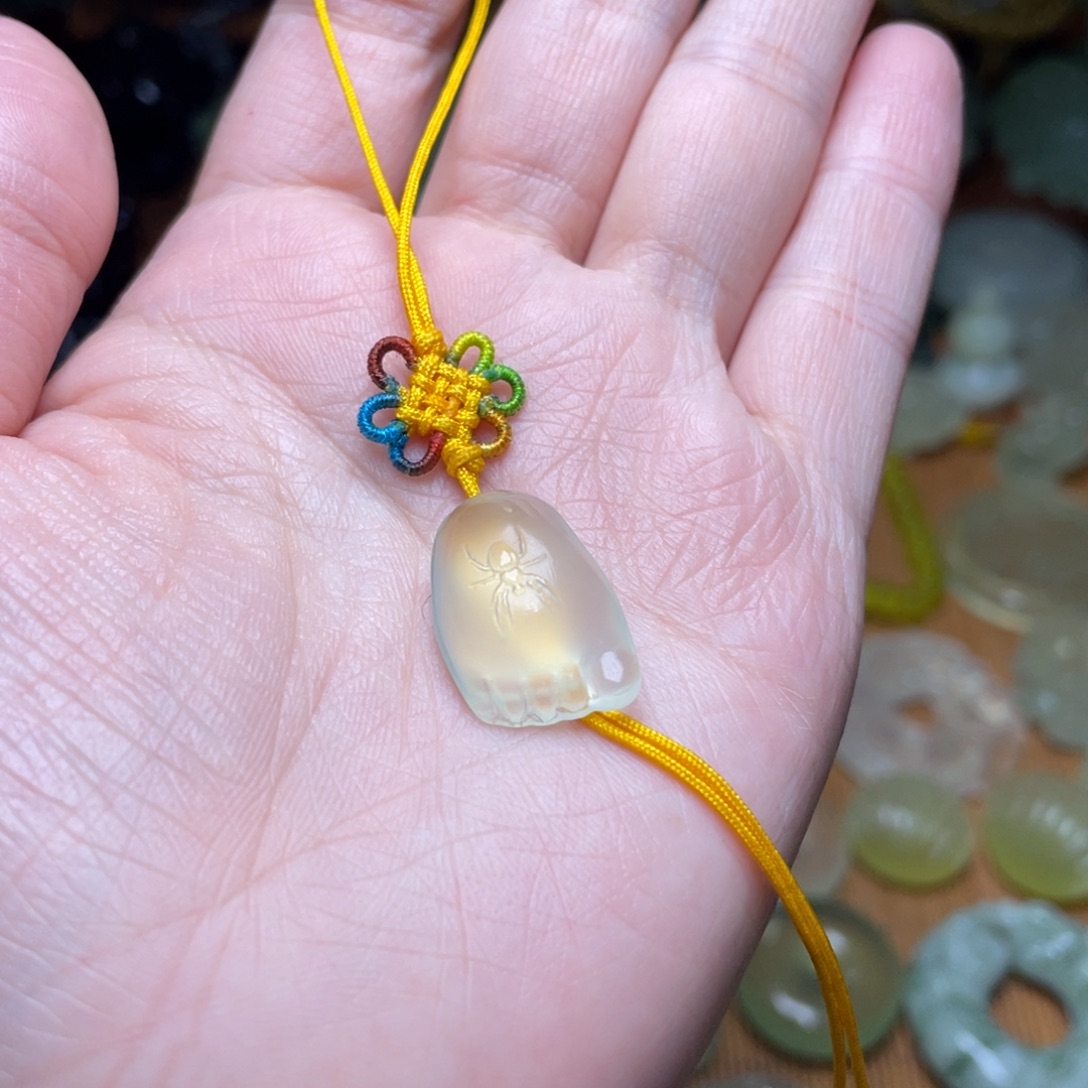 蛇纹石玉未镶嵌手机挂