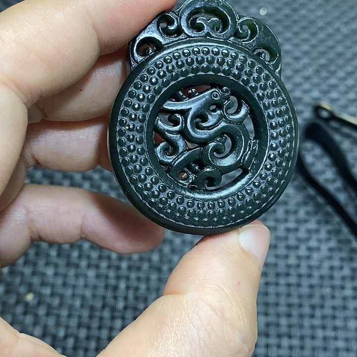 滴血莲花菩提吊坠