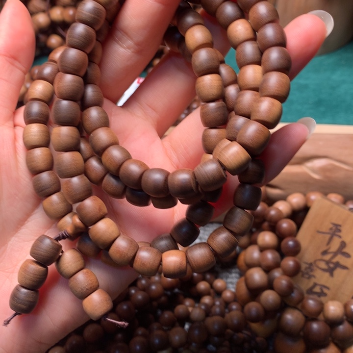 檀香木手串/手链揭****凯老山檀香8*9多