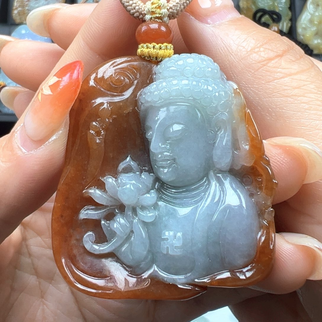 翡翠颈饰未镶嵌佛头