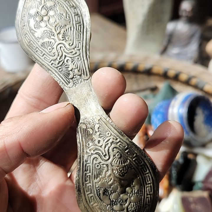 自***己大叶紫檀（黑酸枝木类）