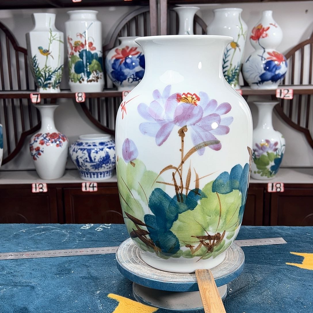 摆件景德镇陶瓷大冬紫荷