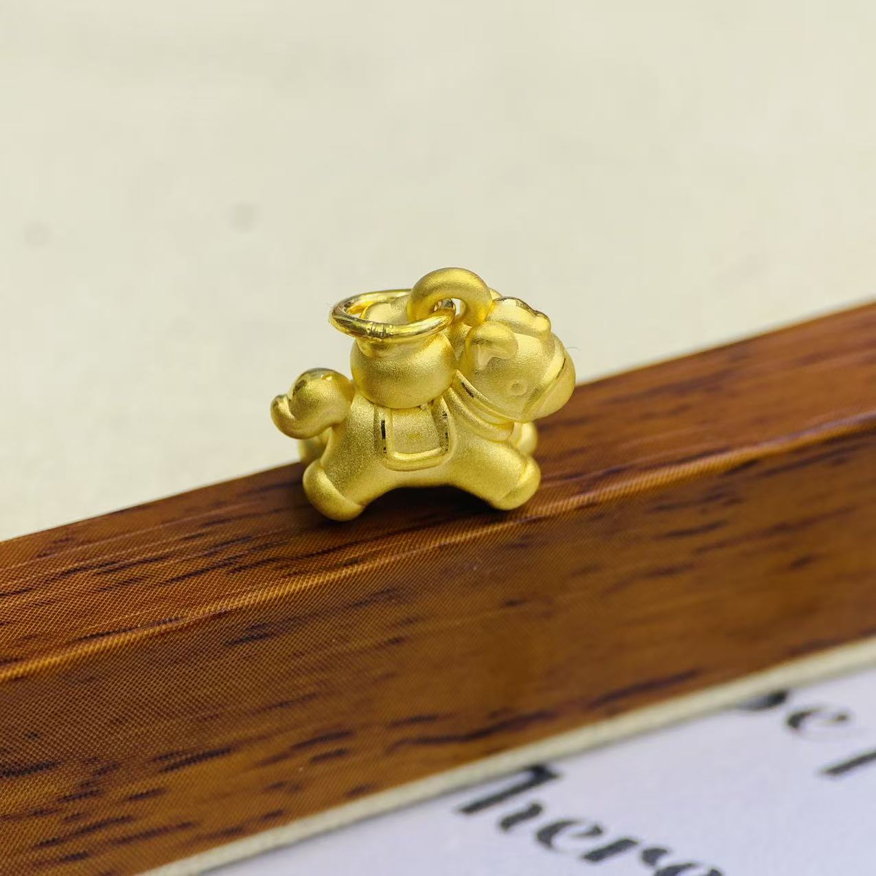 辉通黄金直播间足金999马上有钱可爱小马提溜DP2996-01600