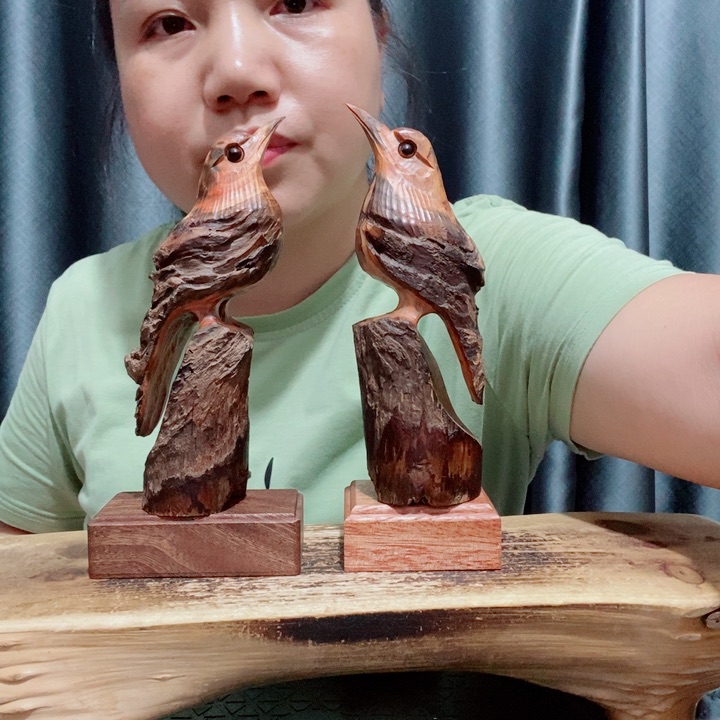 木霞****具百年树的设计风格