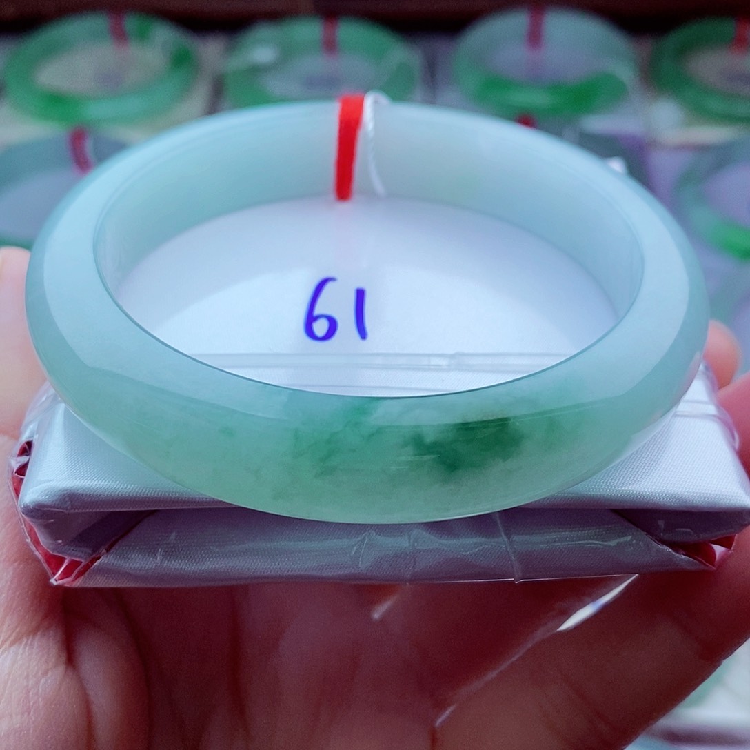 翡翠手镯未镶嵌0213-61圈口 飘花