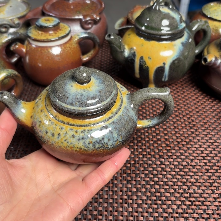 紫砂茶杯笑樱壶中