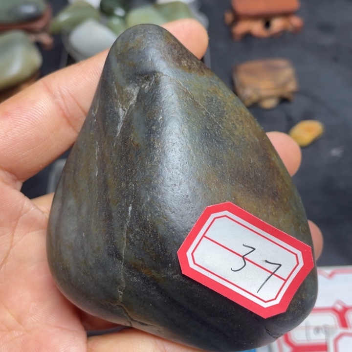 颈饰未镶嵌和田玉朝**月37