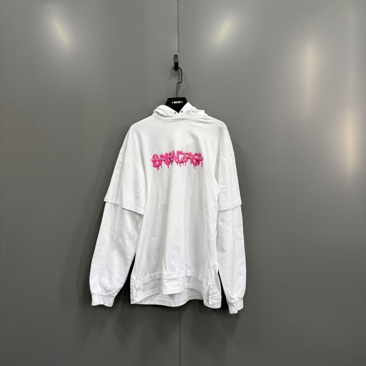 95新 Balenciaga/巴黎世家 （jp）205融化logo印花假两件帽衫 XS码
