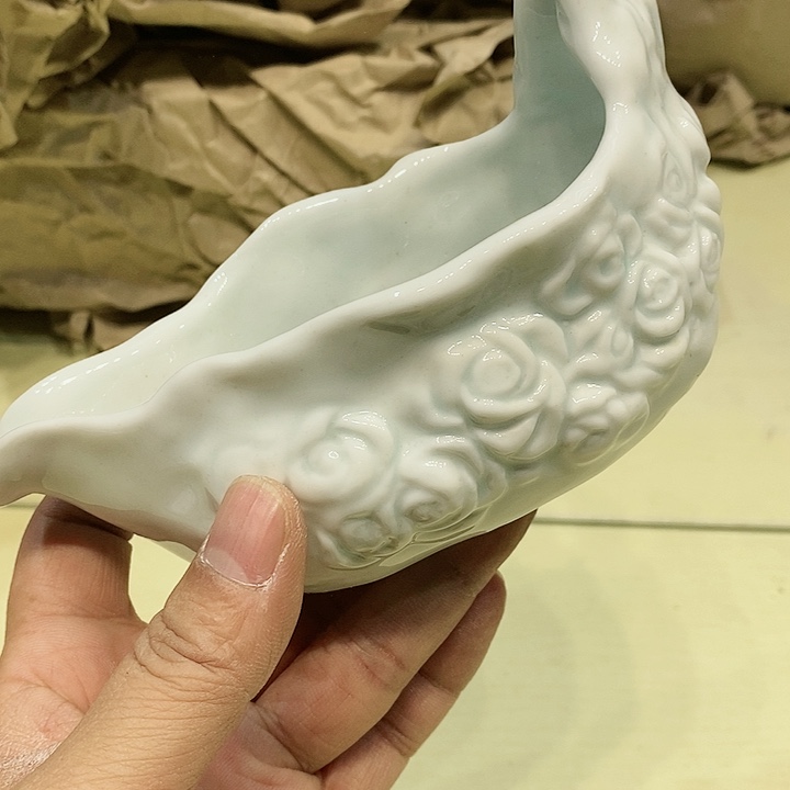 茶具瓷器杂项如图所示