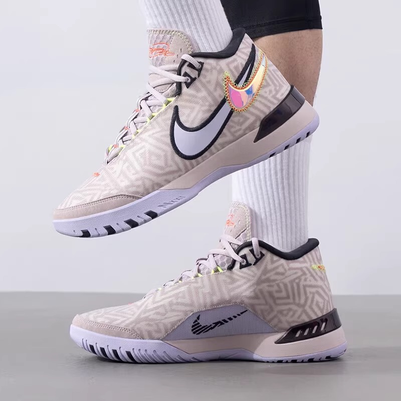 Nike耐克男士鞋春季新款时尚百搭运动鞋轻便实战缓震篮球鞋HF0711