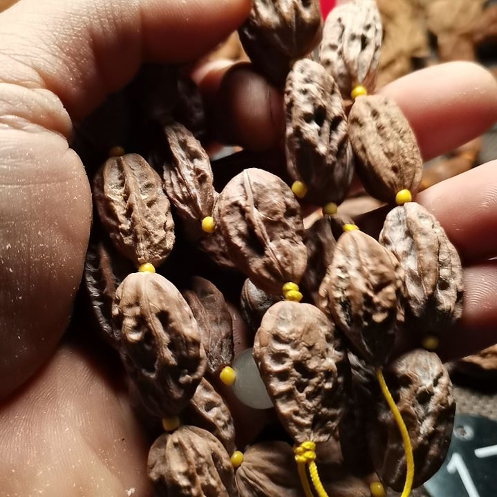文玩核桃手串东北秋子异型籽20