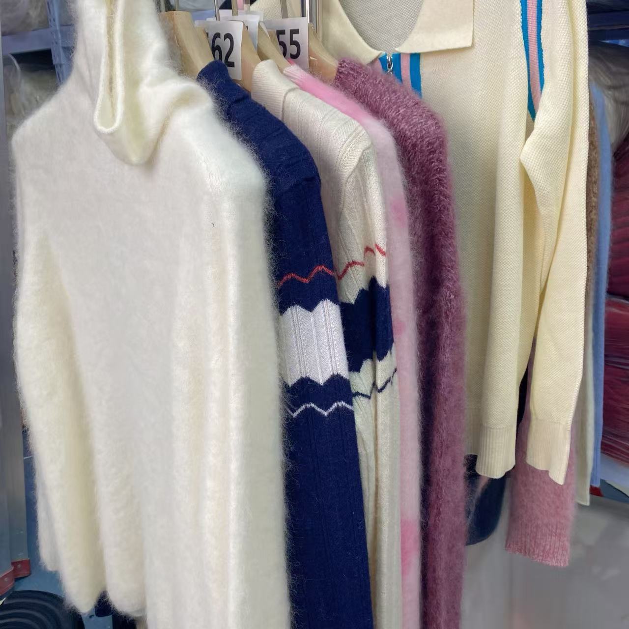 随机一件羊毛女装衣服