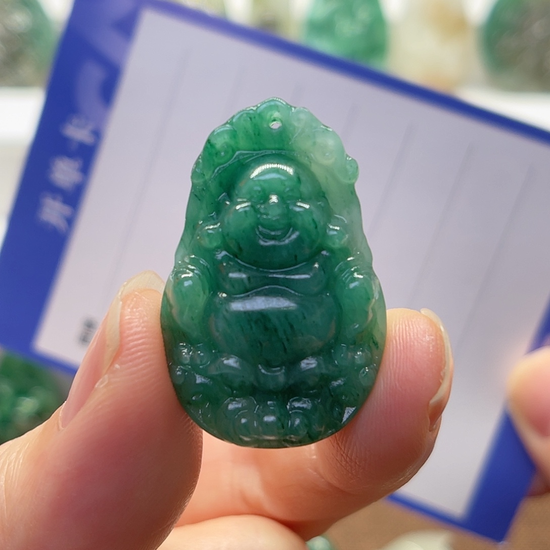独山玉未镶嵌颈饰