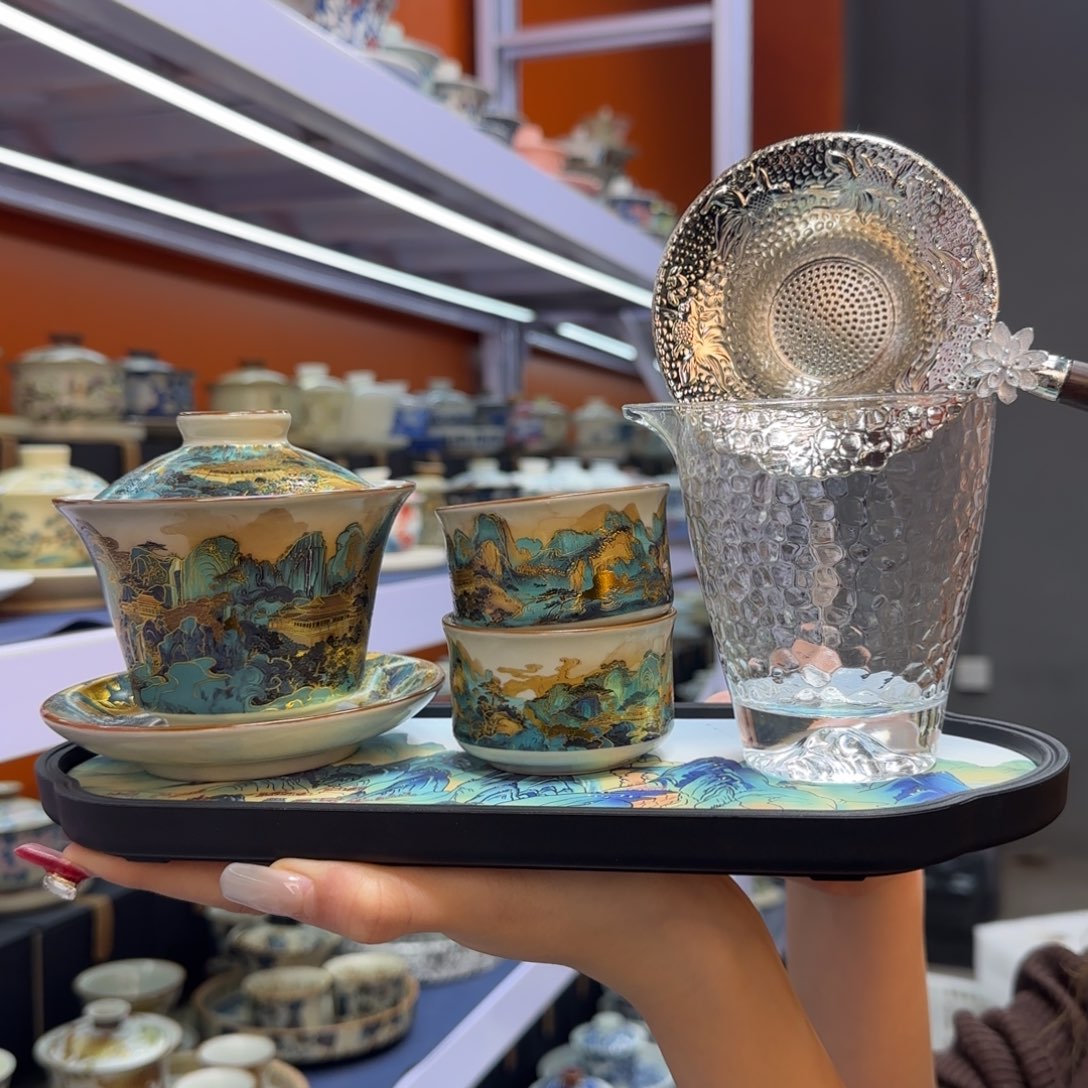 我在外面吃饭呢你在哪