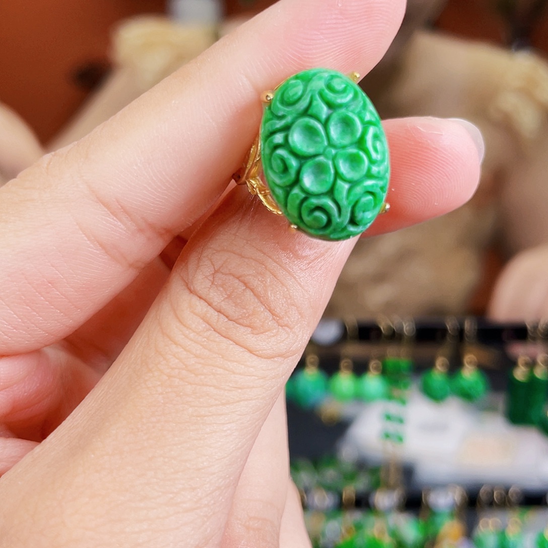 银S925镶嵌翡翠耳饰