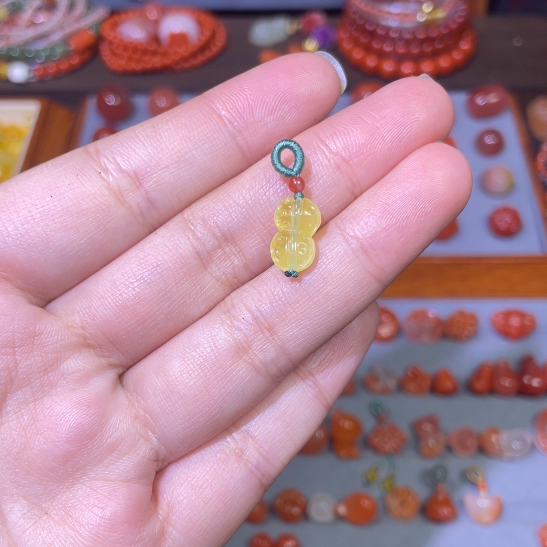 蜜蜡未镶嵌裸石花生