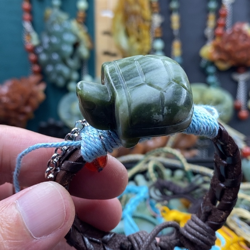 【闪购商品】未镶嵌岫玉手牌