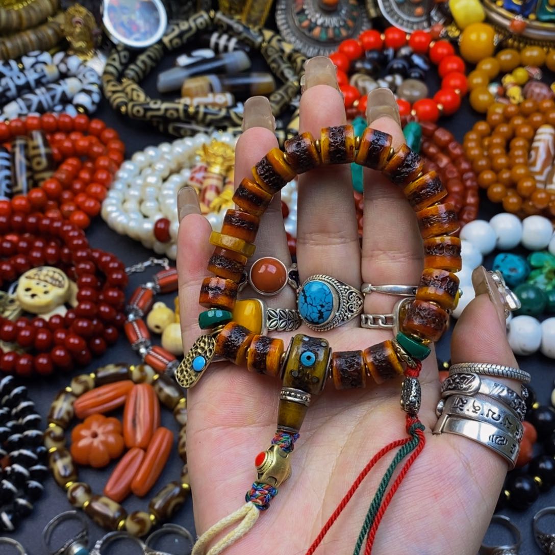 泥塑擦擦的吊坠在