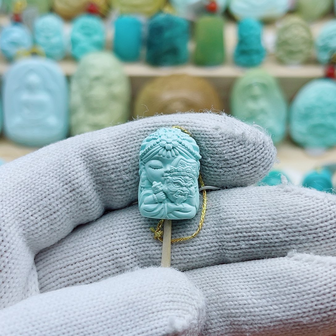 绿松石未镶嵌珠宝奇石