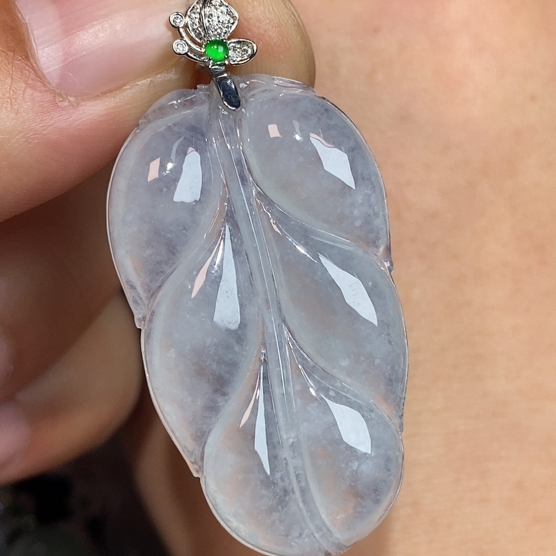 翡翠颈饰18K金镶嵌叶子