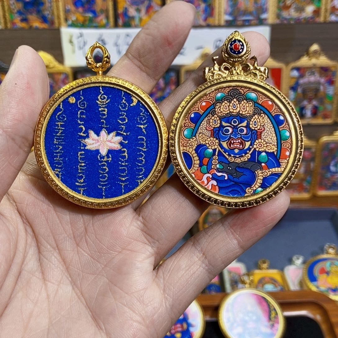 A***e吊坠纯手绘唐卡黑财神➕五条经文