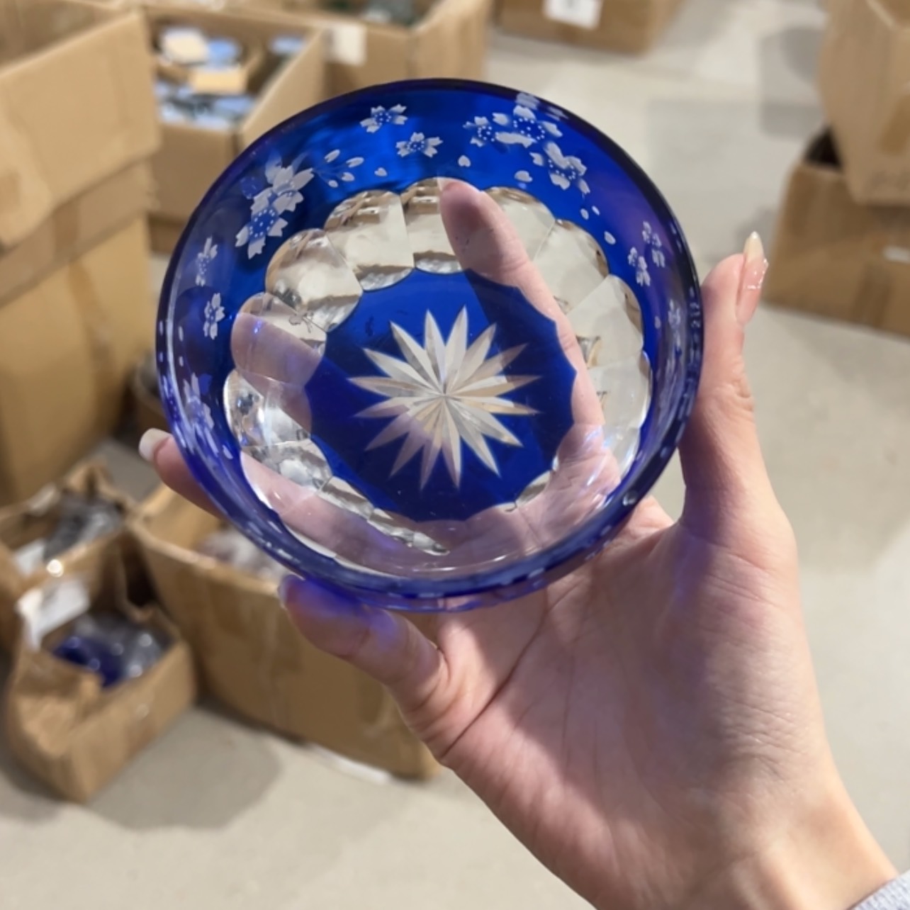 【闪购商品】如图一个樱花水晶碗…
