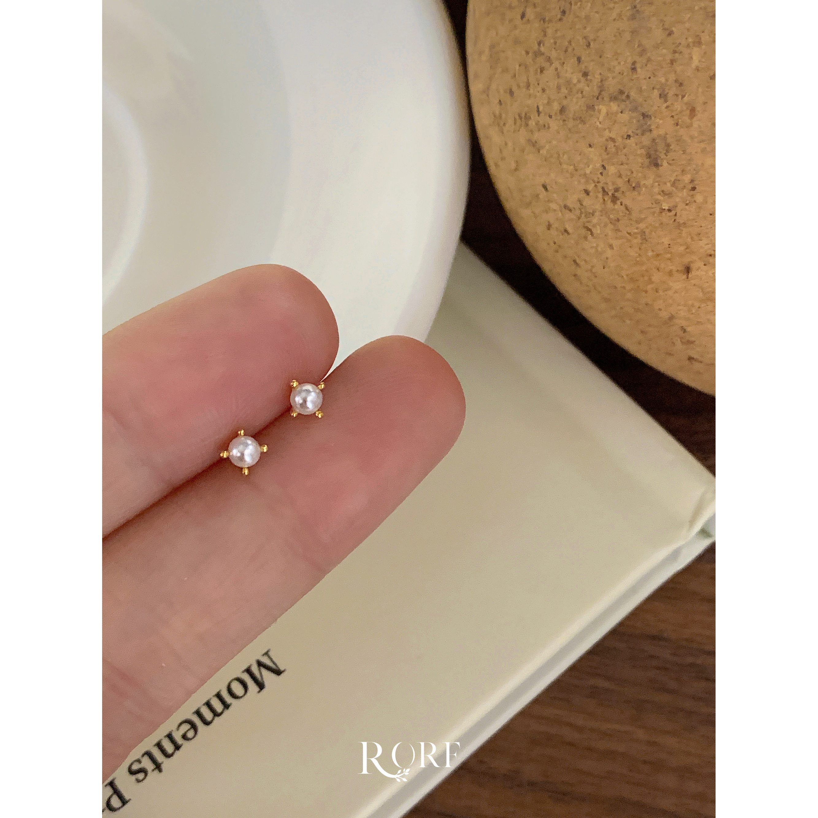 足银仿珍珠耳饰 四爪珍珠 耳钉简约基础款养耳洞耳钉通勤百搭耳饰