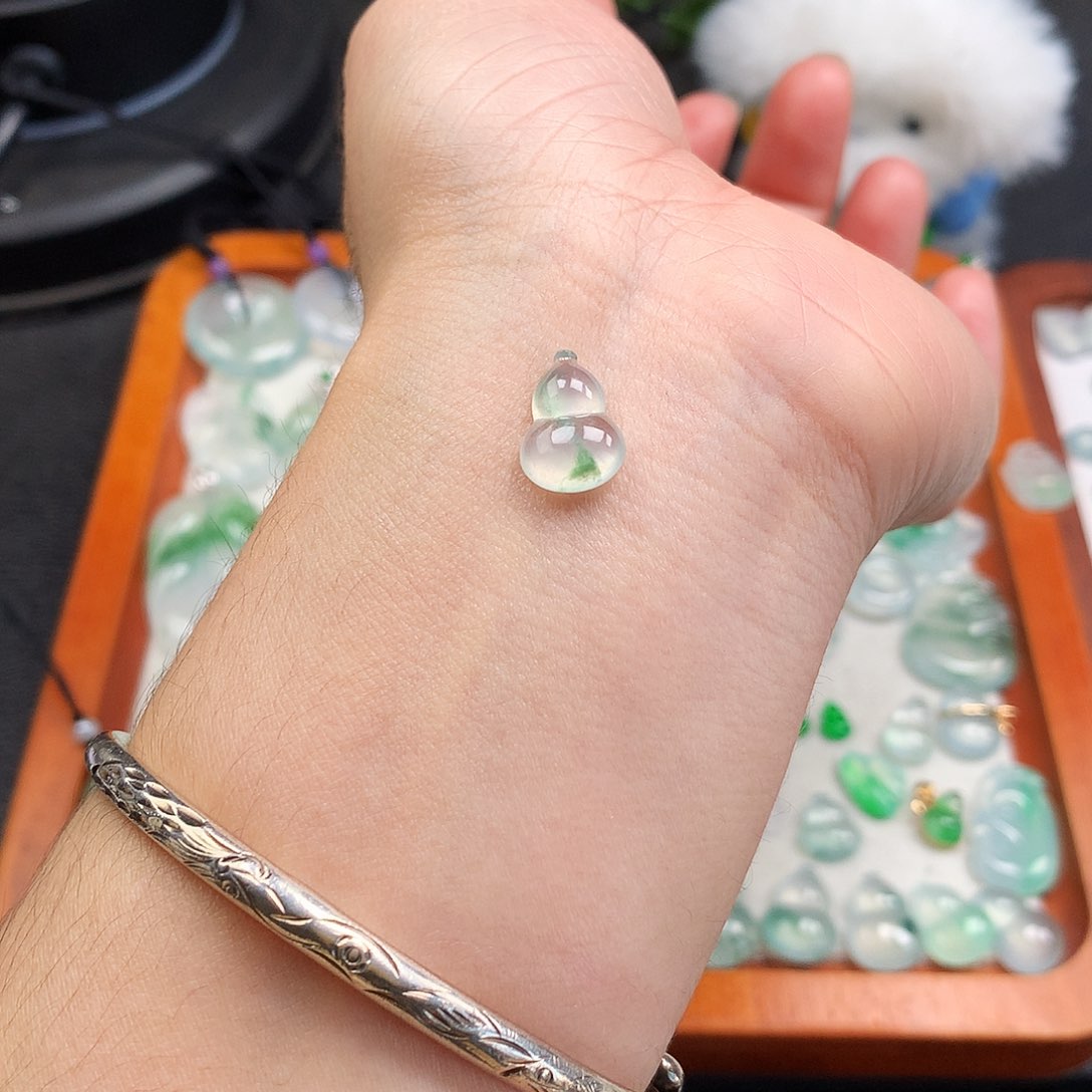 吊坠(不含链)未镶嵌翡翠葫芦