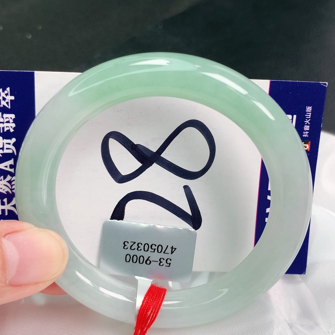 翡翠手镯未镶嵌缅甸天然A货翡翠