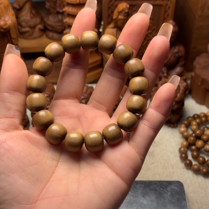 檀香木其他老山檀香手把件