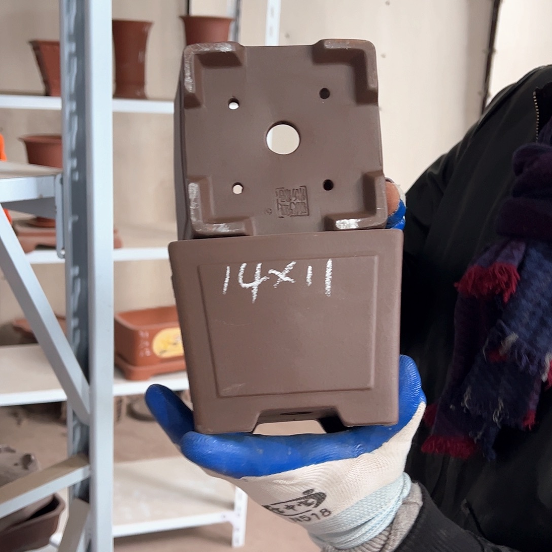 紫砂花盆紫砂花盆方盆